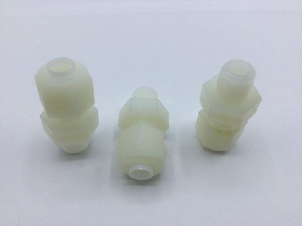 268N04X02 Nylon Male Connector (2)