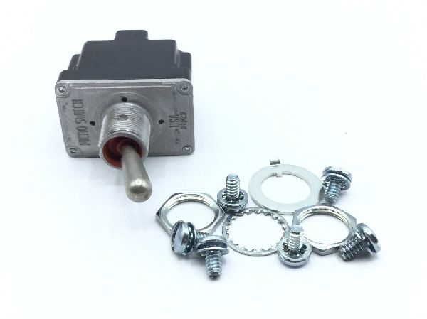 2TL1-6 Toggle Switch (5)