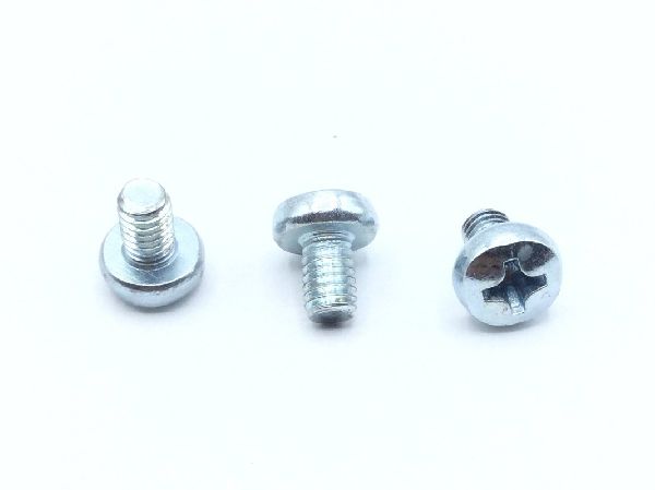 92005A215 Machine Screw (5)