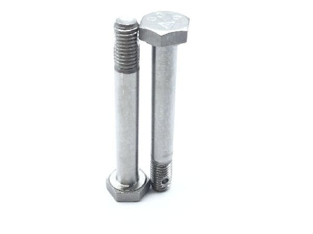 AN174C17 Close Tolerance Bolt (2)