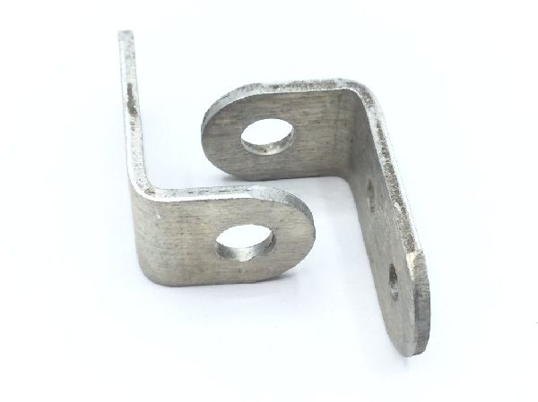 AN743-13 Angle Bracket (4)