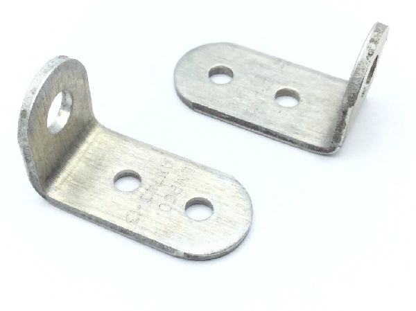 AN743-13 Angle Bracket (6)