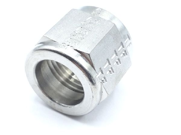 AN818-8J Tube Coupling Nut (4)