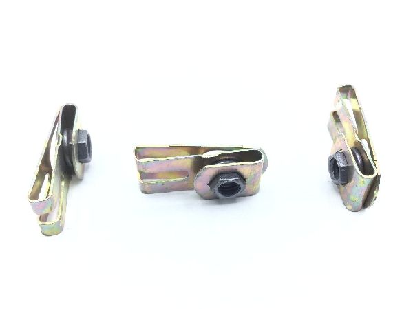 BACN10FX22 Clip-On Nut (2)