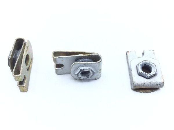 BACN10FX84 Clip-On Nut
