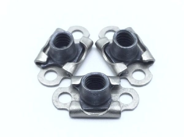 BACN10JN08CM Self-Locking Nutplate