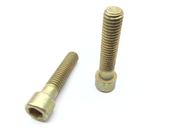 MS16997-102 Socket Head Cap Screw (4)