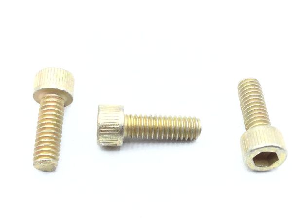 MS16997-32 Socket Head Cap Screw (4)