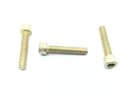 MS16997-35 Socket Head Cap Screw (4)