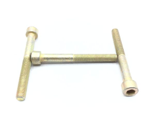 MS16998-34 Socket Head Cap Screw (4)