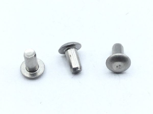 MS20615-3M3 Solid Rivet (3)