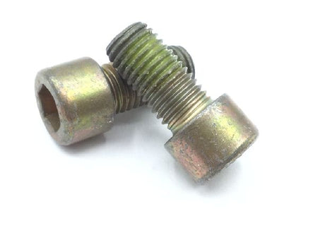 MS21262-38 Screw (4)