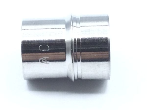 MS21922-8C Clinch Tube Fitting Sleeve