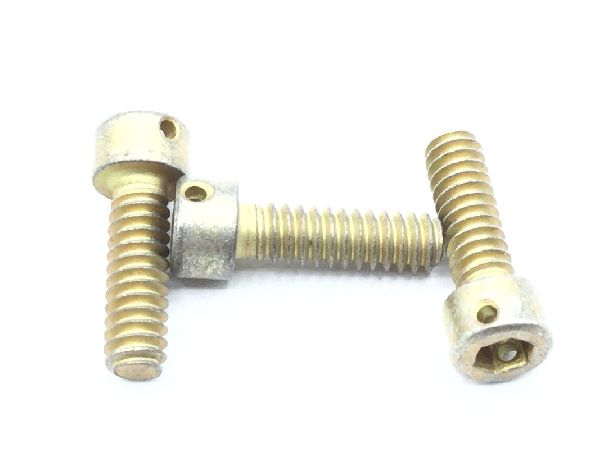 MS24677-2 Socket Head Cap Screw (4)