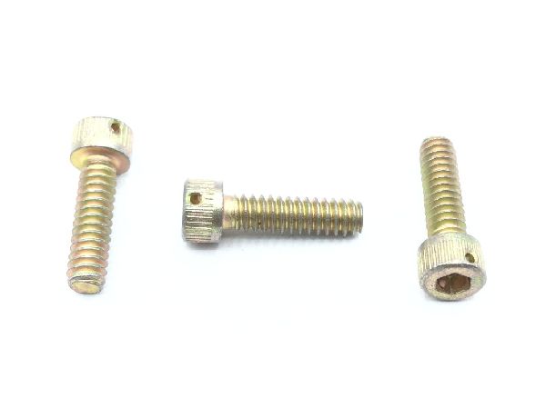 MS24677-8 Socket Head Cap Screw (4)