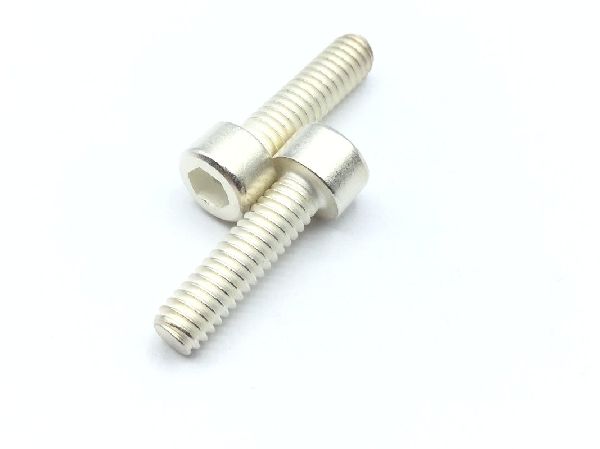 NAS1352N08-10S Socket Head Cap Screw (4)