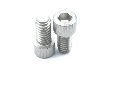 NAS1352N4-8 Socket Head Cap Screw (4)